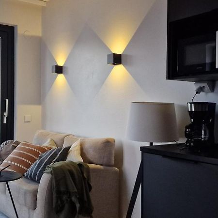 Modern Apartment Near Tampereen Messukeskus, With Own Private And Free Parking מראה חיצוני תמונה
